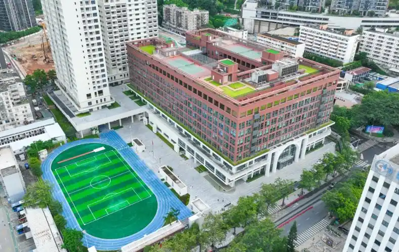 南山中英文学校